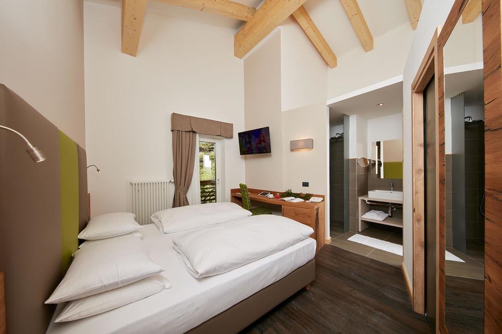 Hotel Valacia Pozza di Fassa Quarto foto
